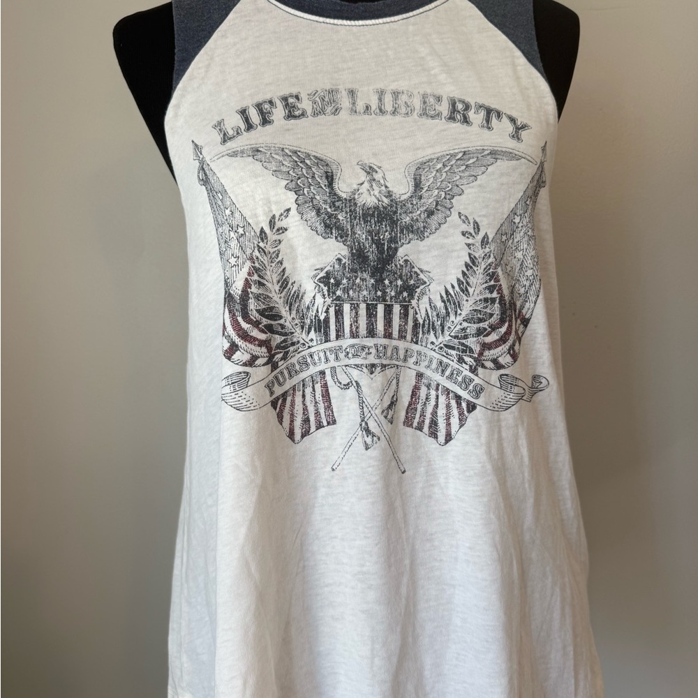 Altered StateWomen's Sleeveless Top - White and Black size medium
